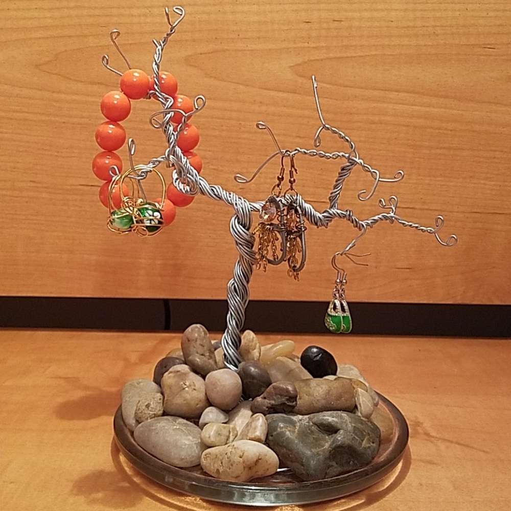 Jewelry Organizer - Picture 2 of 3